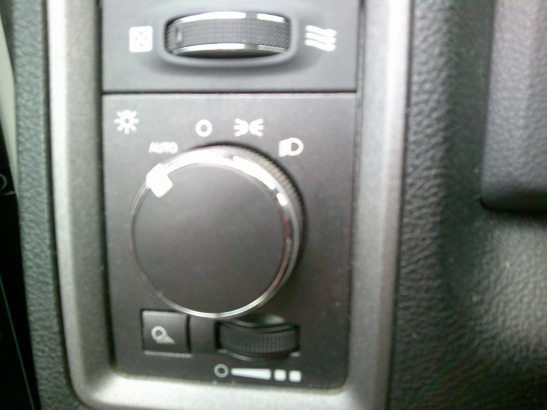 Used 2013 RAM 2500 Tradesman w/ Chrome Appearance Group image 13