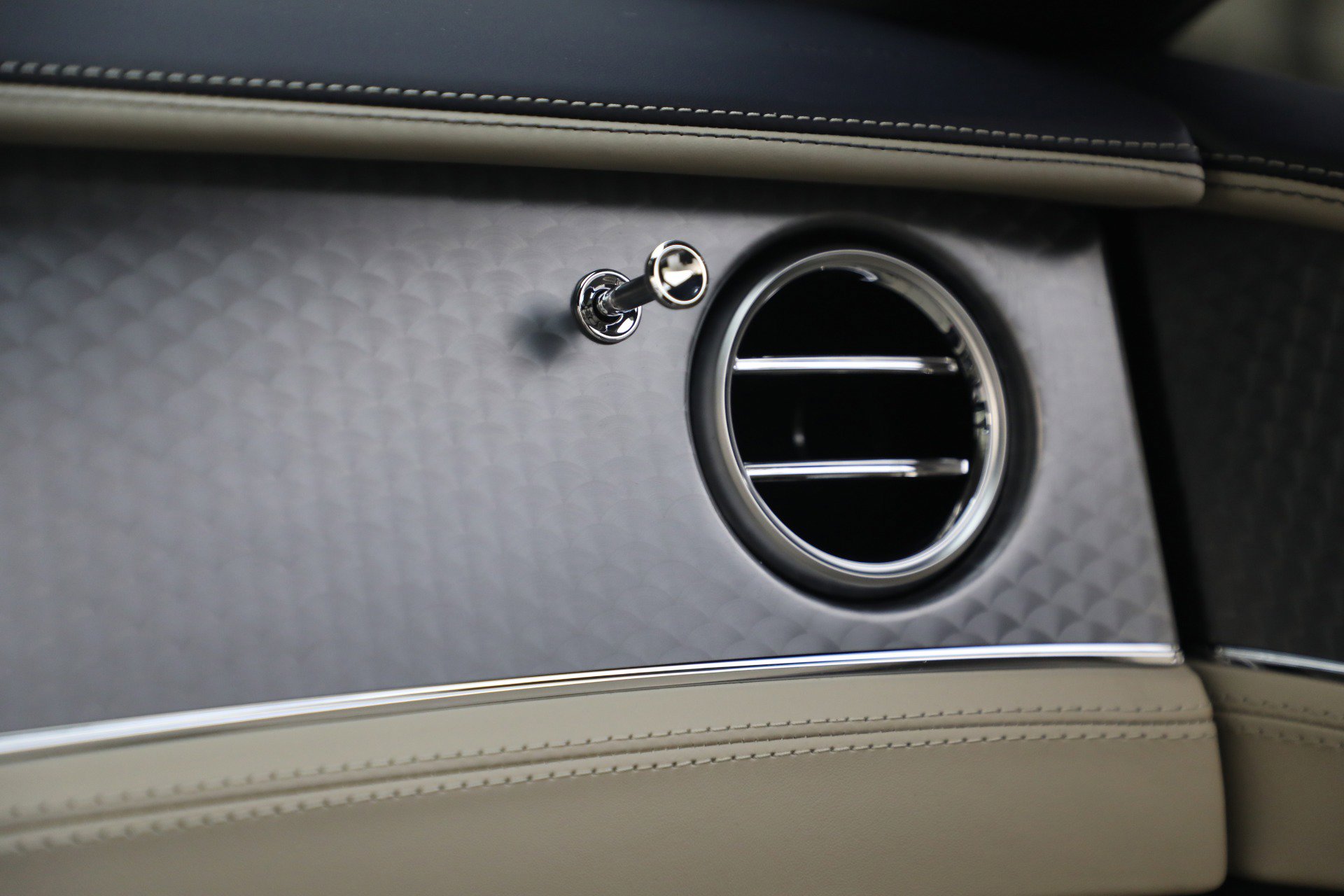 New 2026 Bentley Continental GTC image 32