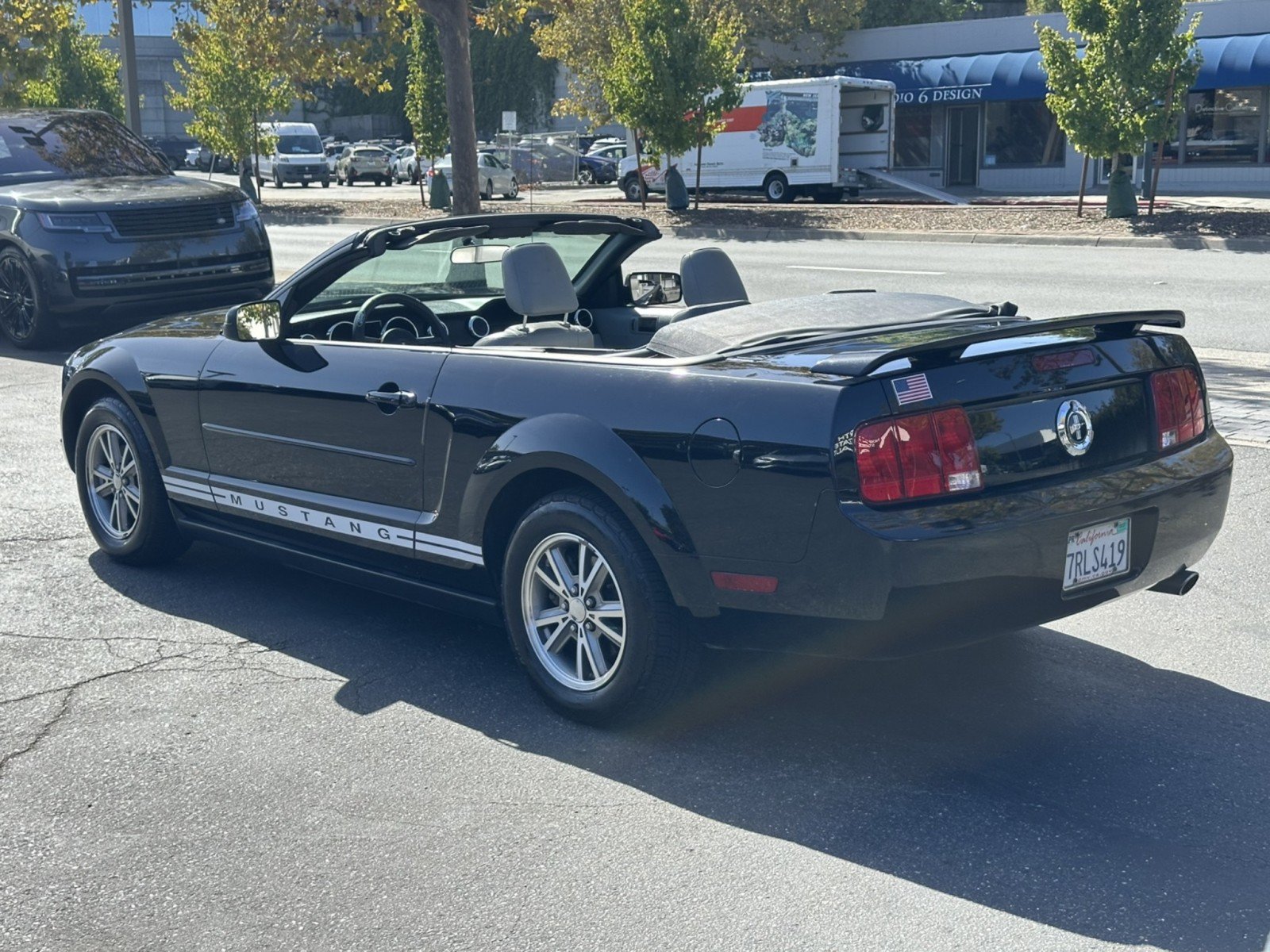 Used 2005 Ford Mustang Premium RWD image 11