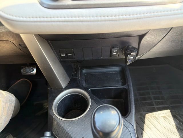 Used 2014 Toyota RAV4 XLE AWD/4WD image 19