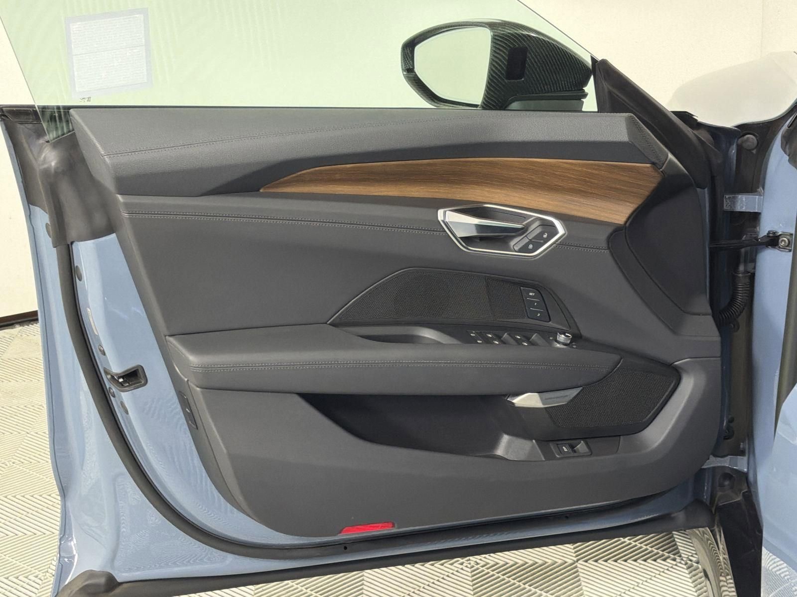 Used 2023 Audi e-tron GT Premium Plus image 21