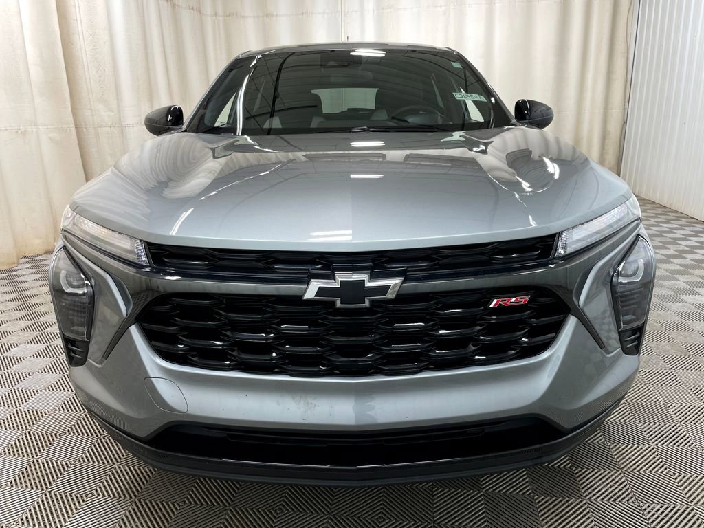 Used 2024 Chevrolet Trax RS w/ Driver Confidence Package image 9