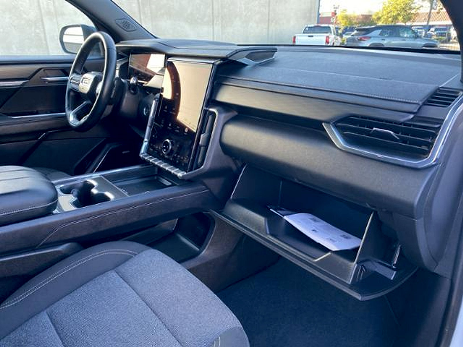 Used 2025 GMC Acadia Elevation AWD/4WD image 26