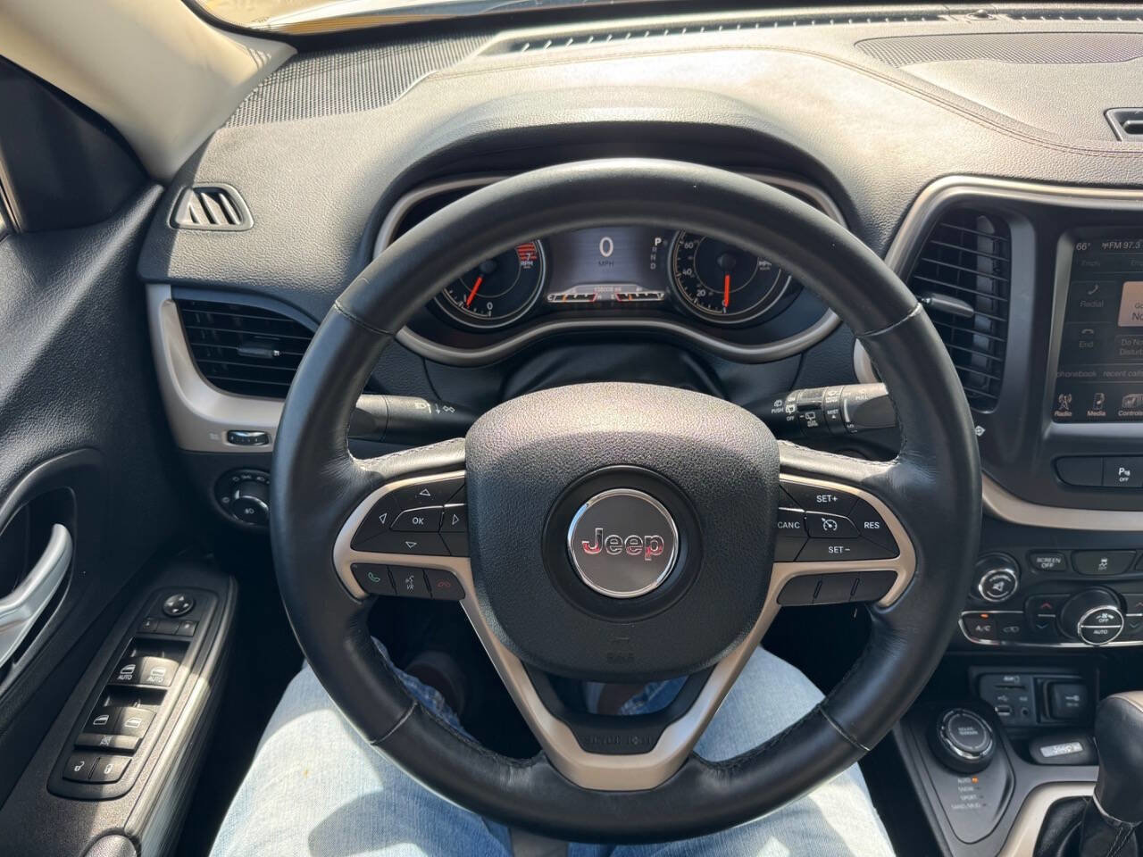 Used 2016 Jeep Cherokee High Altitude image 18