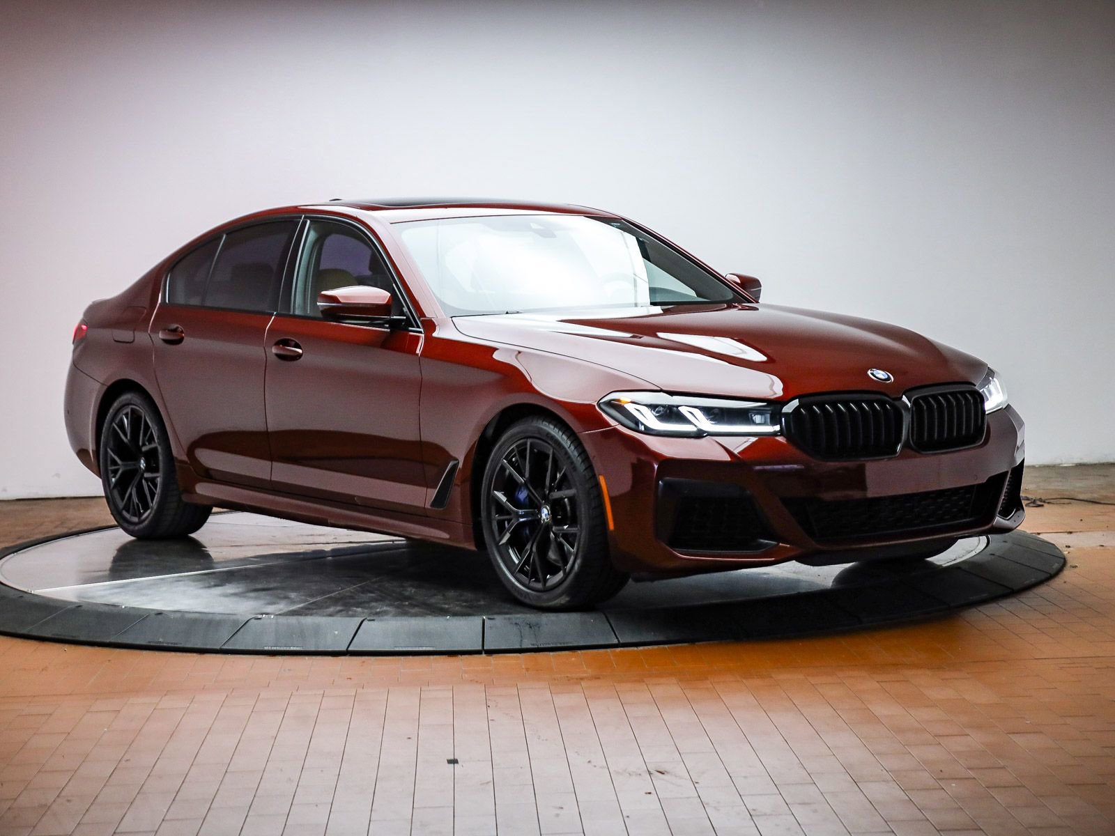 Certified 2023 BMW 540i w/ M Sport Package image 6