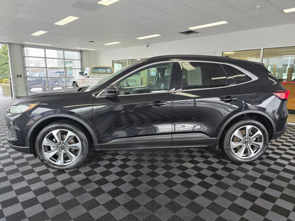 Used 2024 Ford Escape Platinum AWD/4WD image 6