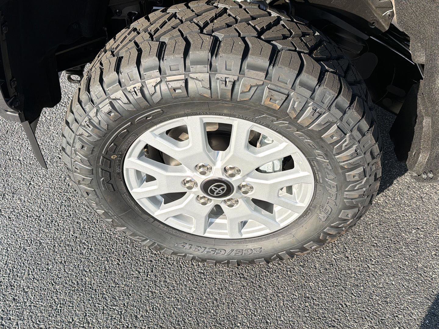 New 2026 Toyota Tacoma SR5 AWD/4WD image 33