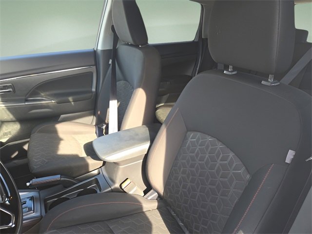 Used 2024 Mitsubishi Outlander Sport LE image 10