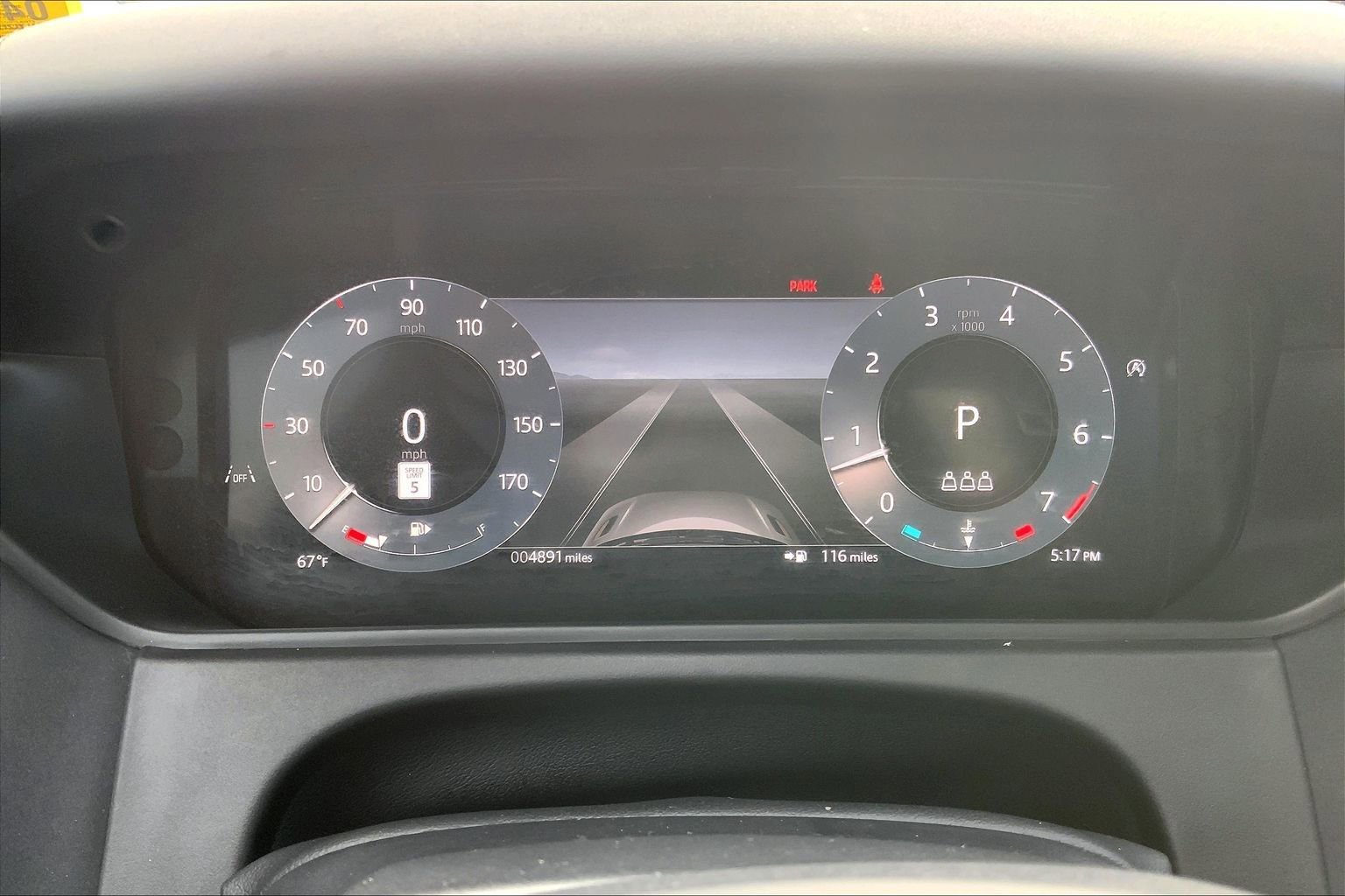 Used 2026 Land Rover Range Rover Velar Dynamic SE AWD/4WD image 25