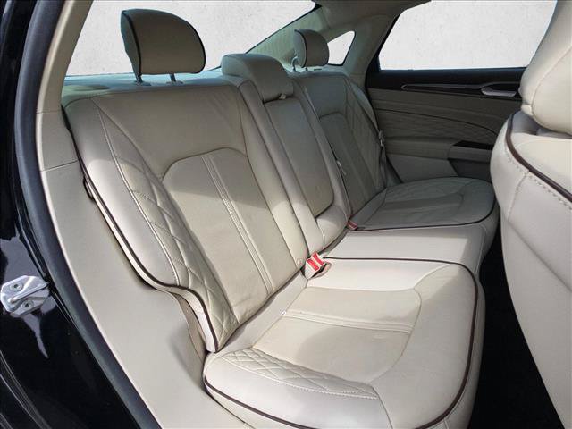 Used 2017 Ford Fusion Platinum FWD image 19