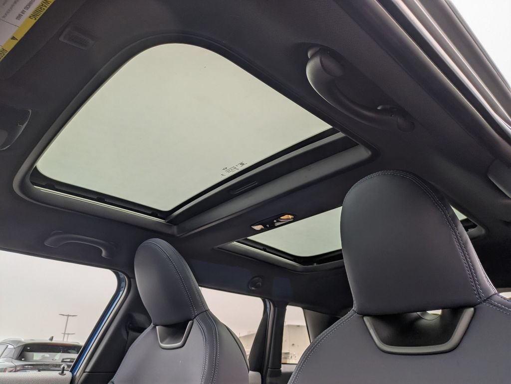 New 2026 MINI Cooper 4-Door Hardtop FWD image 15