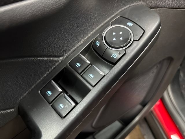 Used 2024 Ford Escape ST-Line image 11