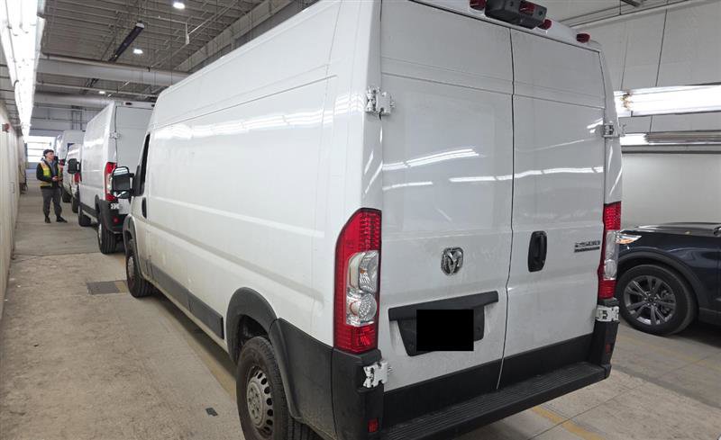 Used 2024 RAM ProMaster 2500 w/ Convenience Group FWD image 8
