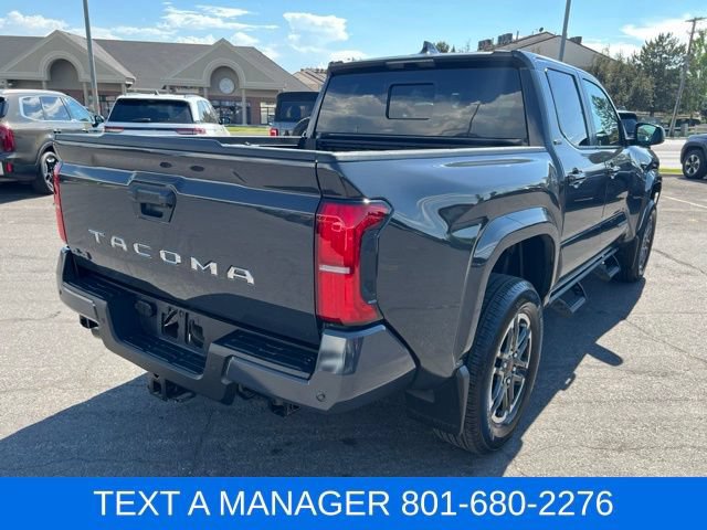 Used 2025 Toyota Tacoma SR5 AWD/4WD image 9