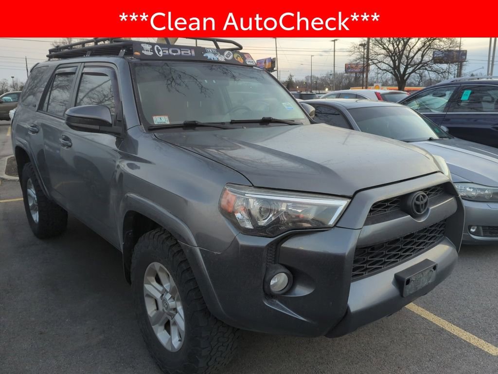 Used 2016 Toyota 4Runner SR5 image 3