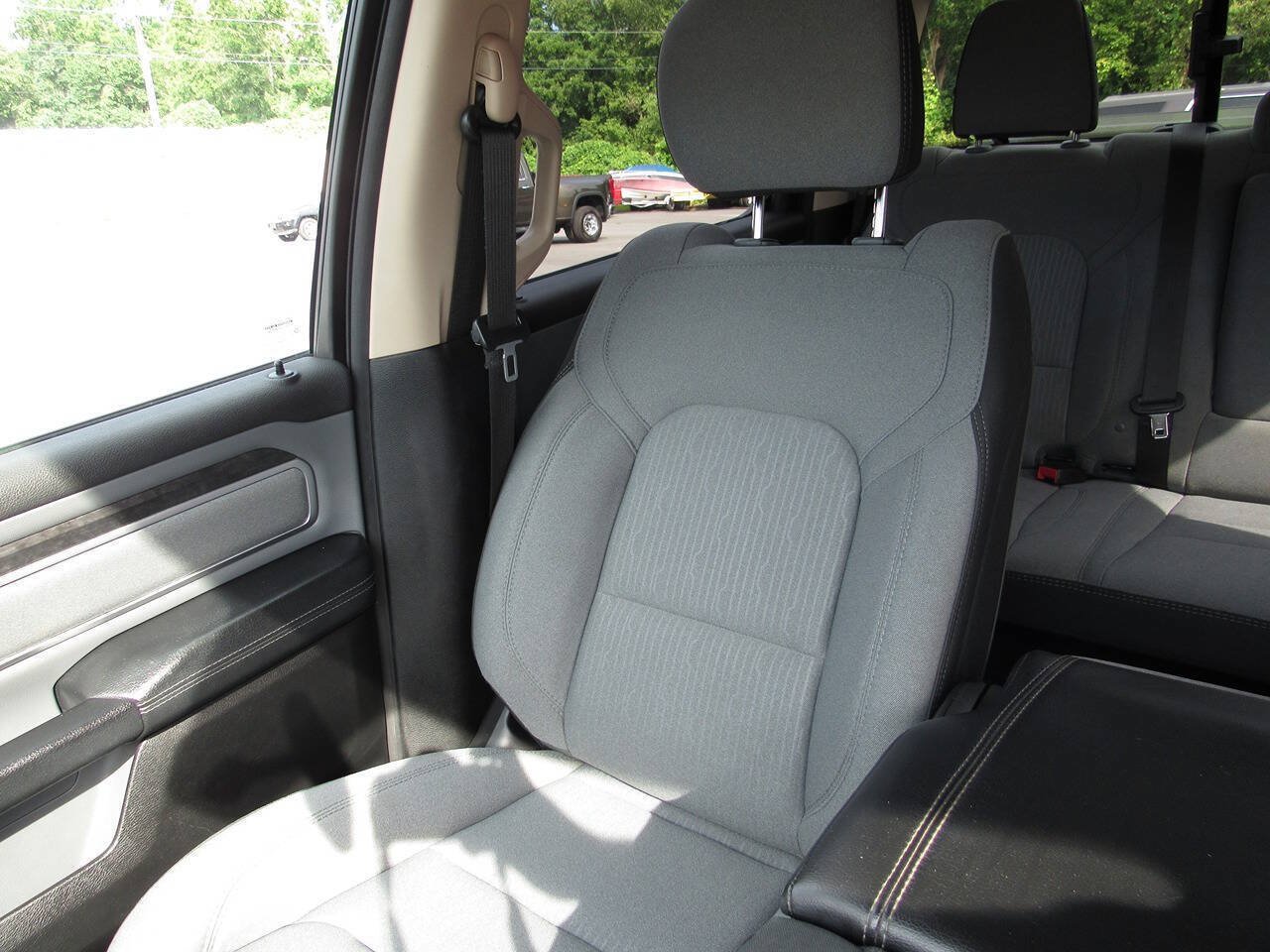 Used 2020 RAM 1500 Big Horn AWD/4WD image 29