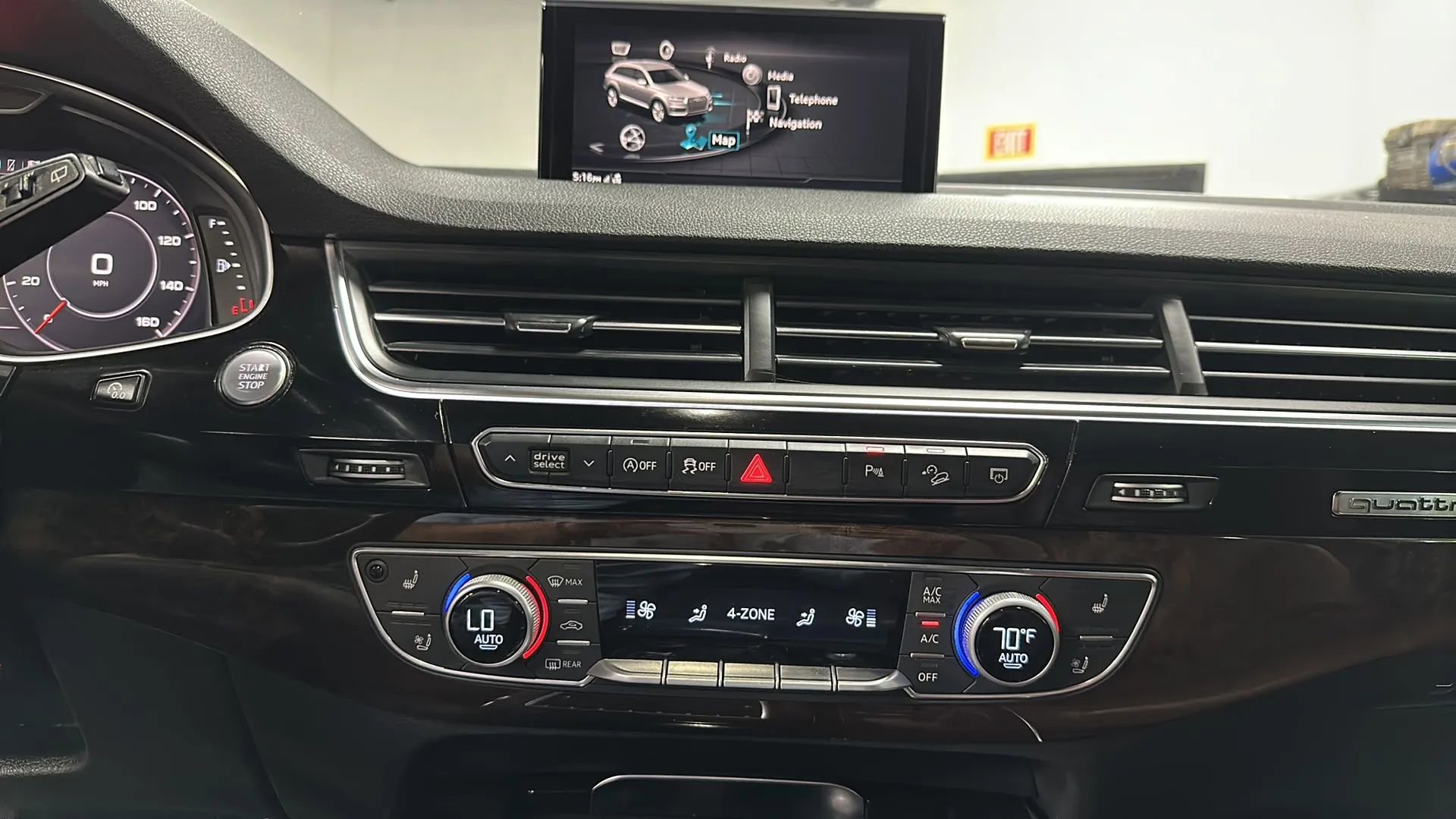 Used 2018 Audi Q7 3.0T Premium Plus w/ Premium Plus Package image 30