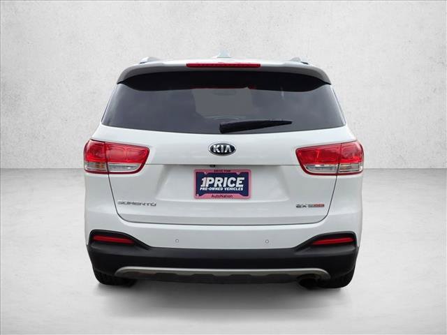 Used 2016 Kia Sorento EX w/ EX Premium Package image 3