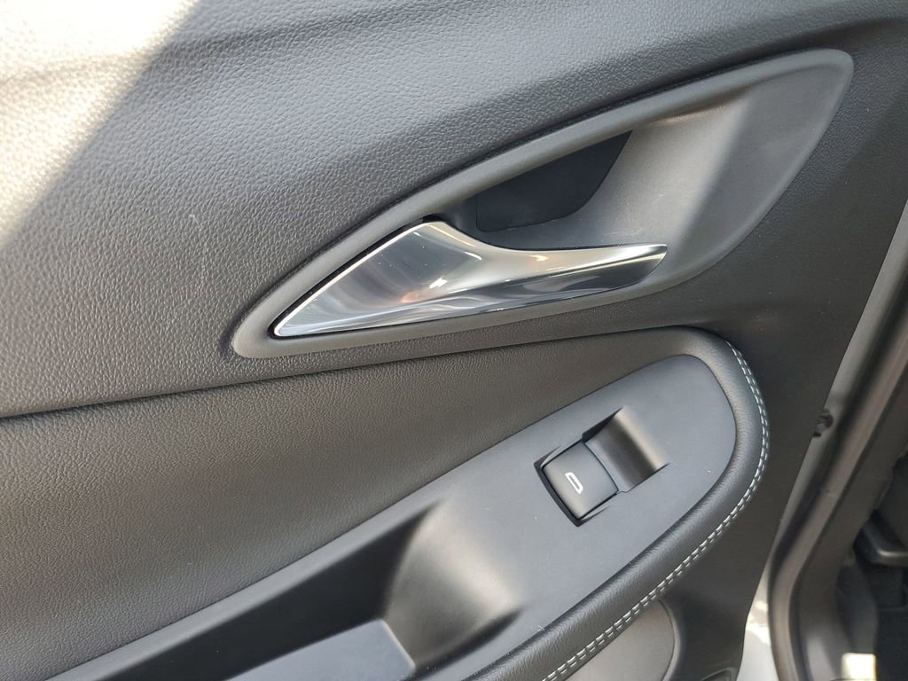 Used 2023 Buick Encore GX Select image 48