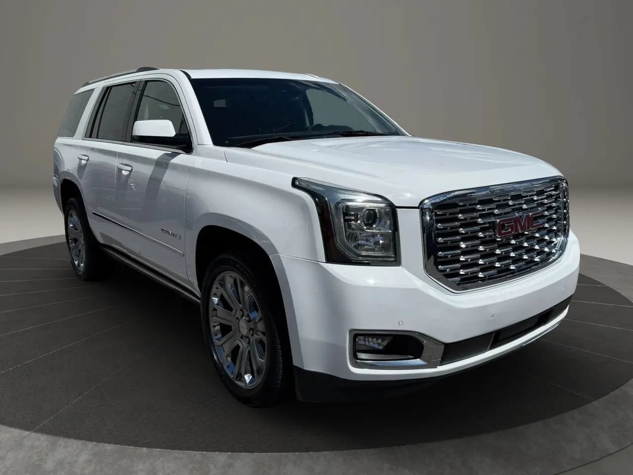 Used 2020 GMC Yukon Denali w/ Open Road Package AWD/4WD image 4