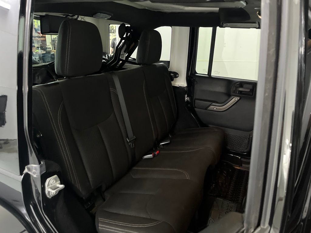 Used 2018 Jeep Wrangler Unlimited Sport AWD/4WD image 20