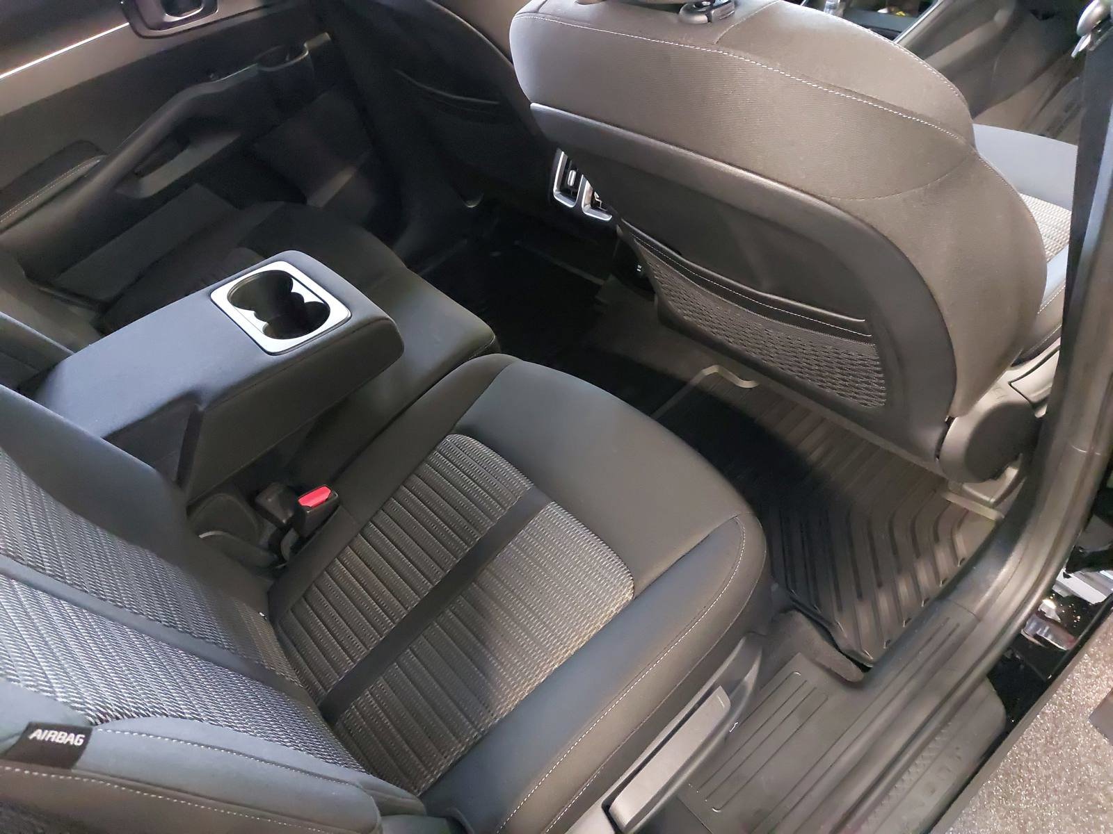 New 2026 Kia Sorento LX FWD image 12