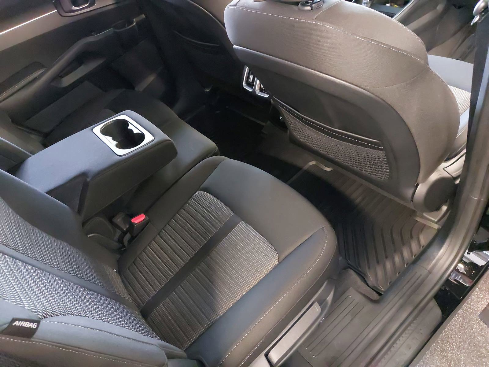 New 2026 Kia Sorento LX FWD image 12