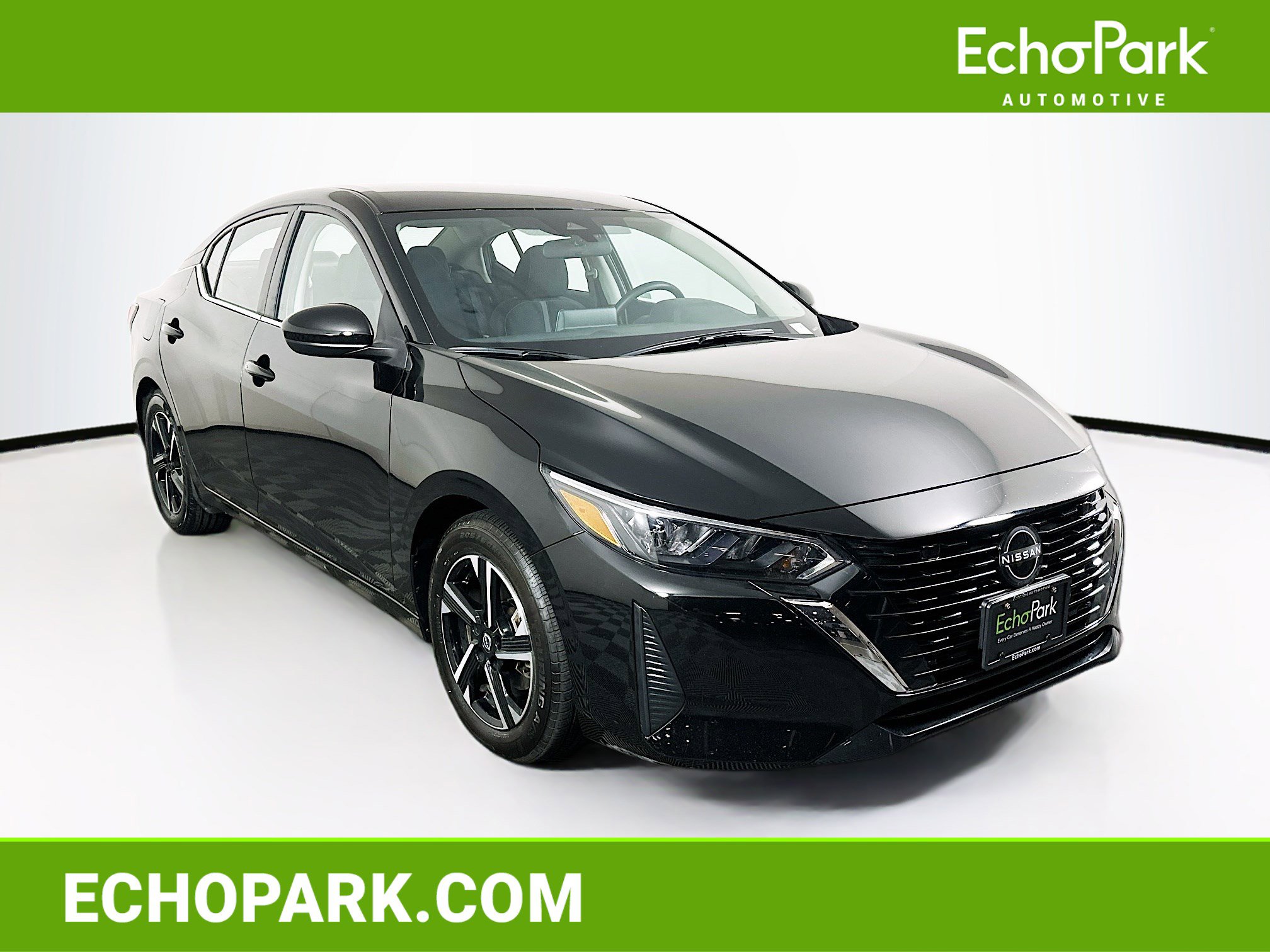 Used 2025 Nissan Sentra SV FWD image 1