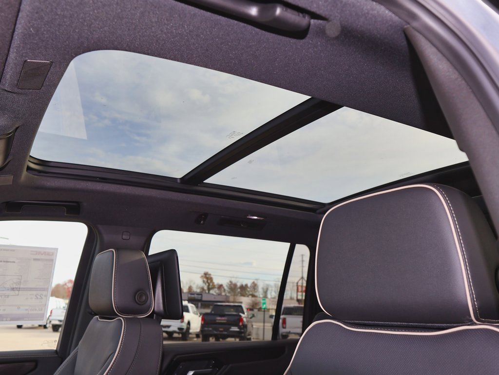 New 2026 GMC Yukon XL Elevation image 10