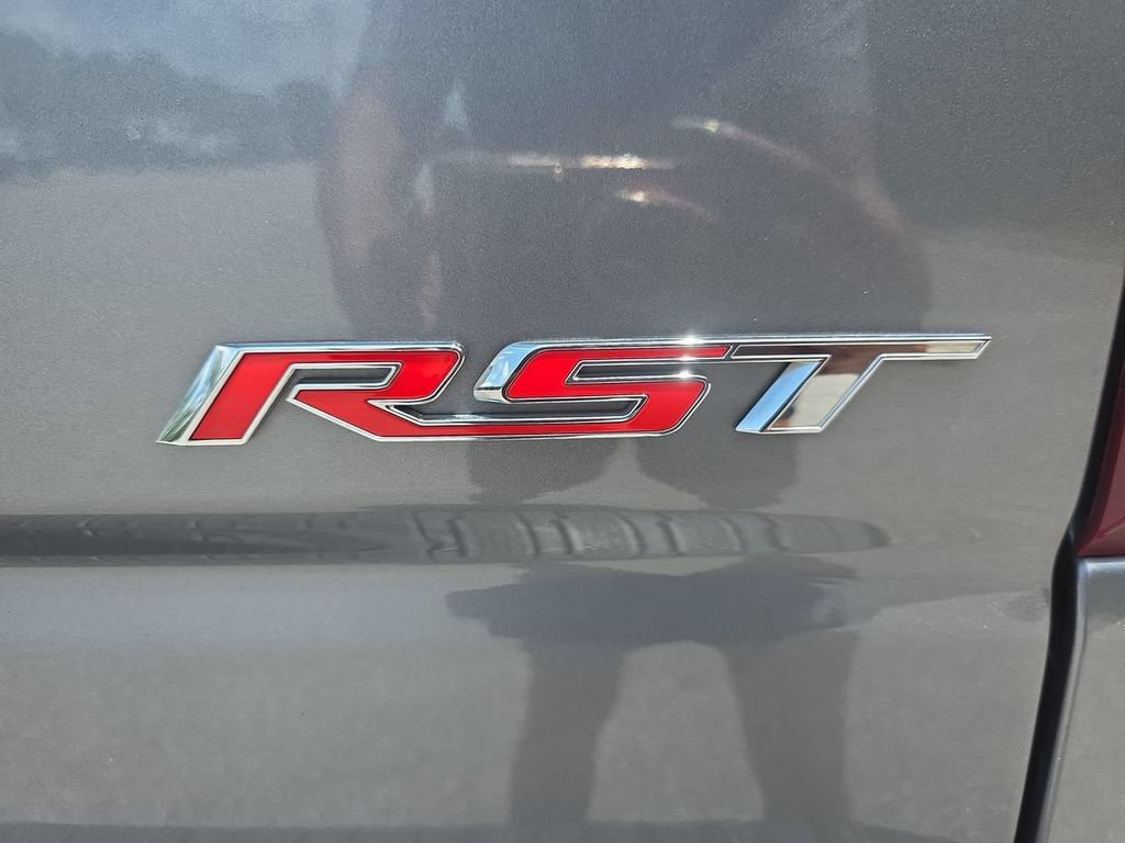 Used 2021 Chevrolet Silverado 1500 RST w/ Z71 Off-Road Package AWD/4WD image 9