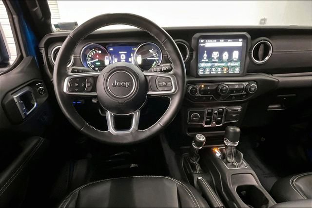 Used 2022 Jeep Wrangler Unlimited Sahara w/ Cold Weather Group image 6