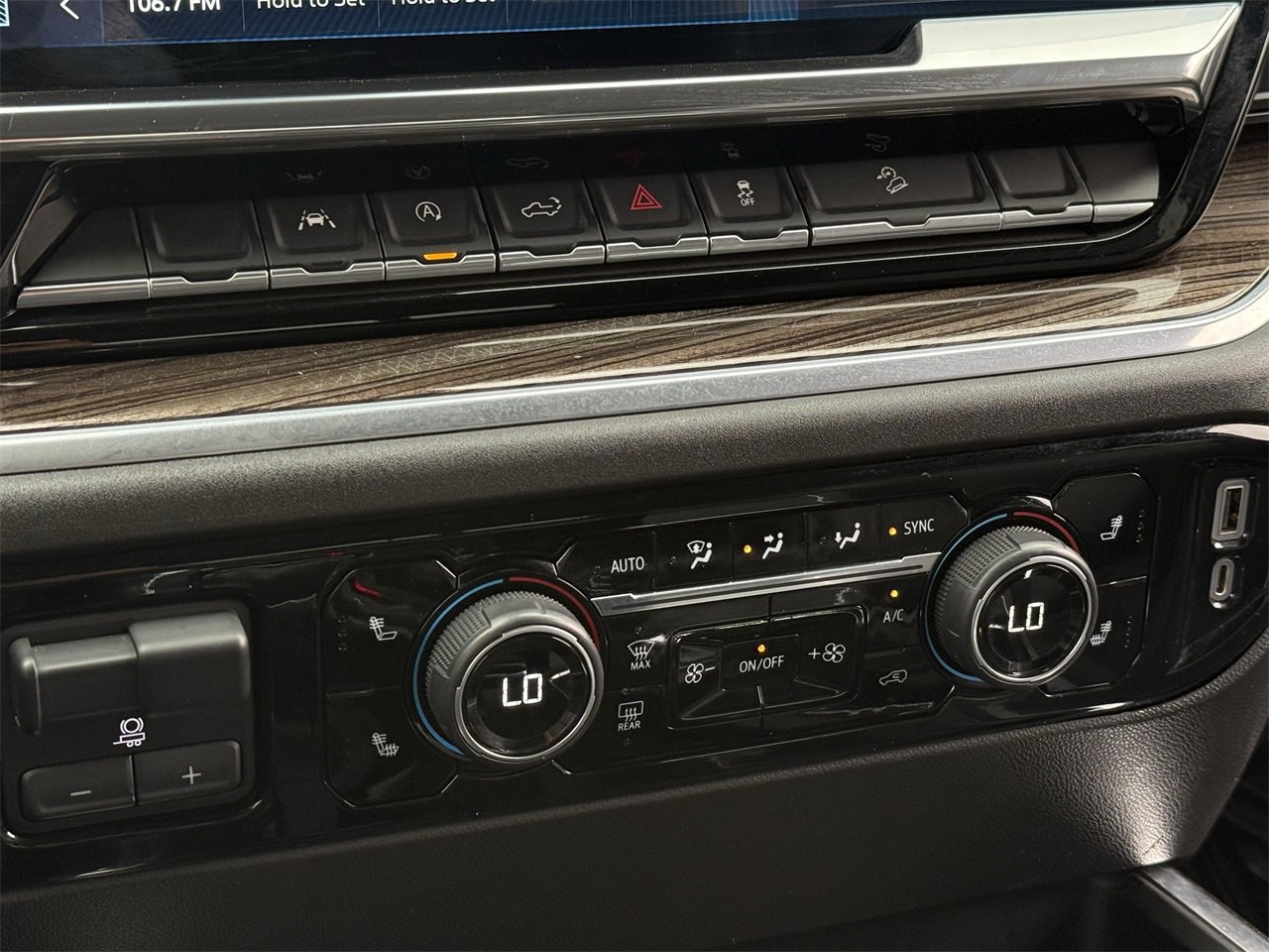 Used 2022 Chevrolet Silverado 1500 RST w/ Convenience Package II image 18