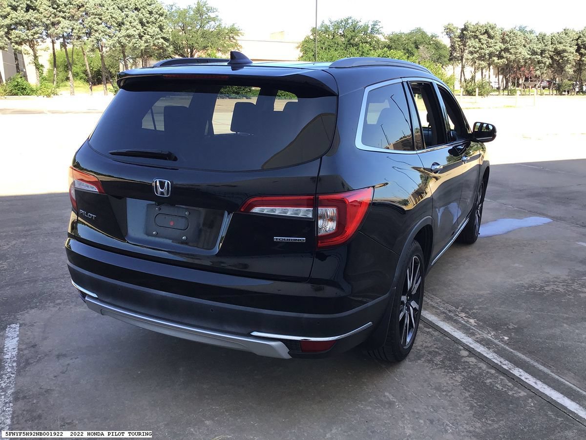 Used 2022 Honda Pilot Touring image 4