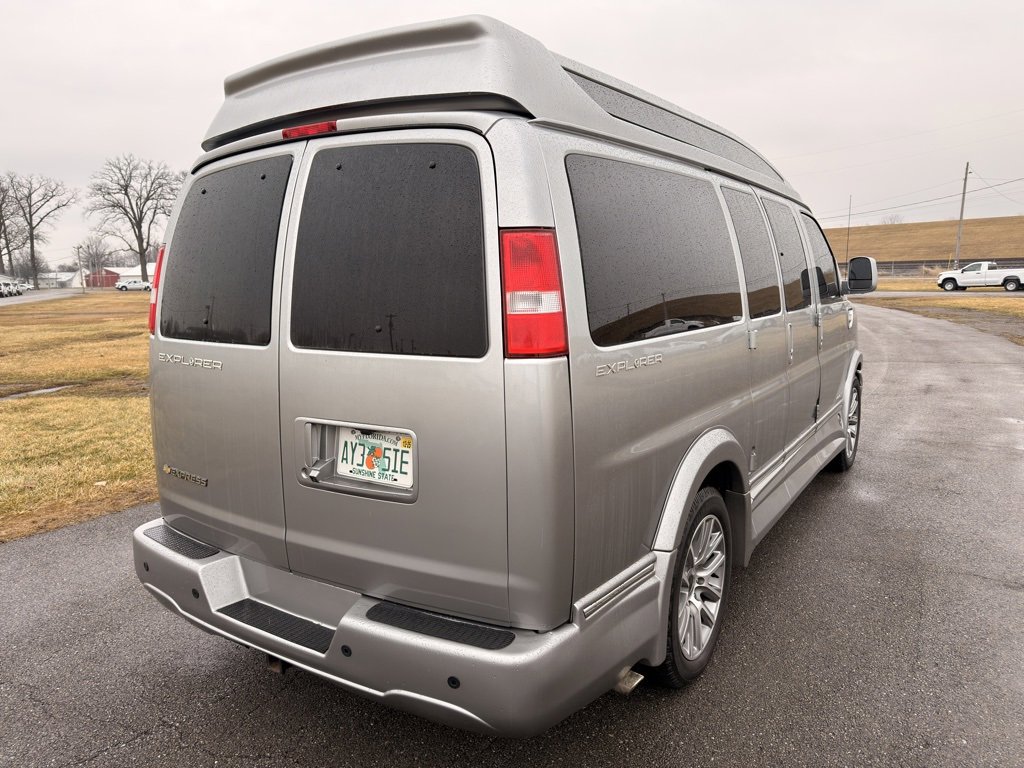 Used 2021 Chevrolet Express 2500 LS w/ Enhanced Convenience Package image 13