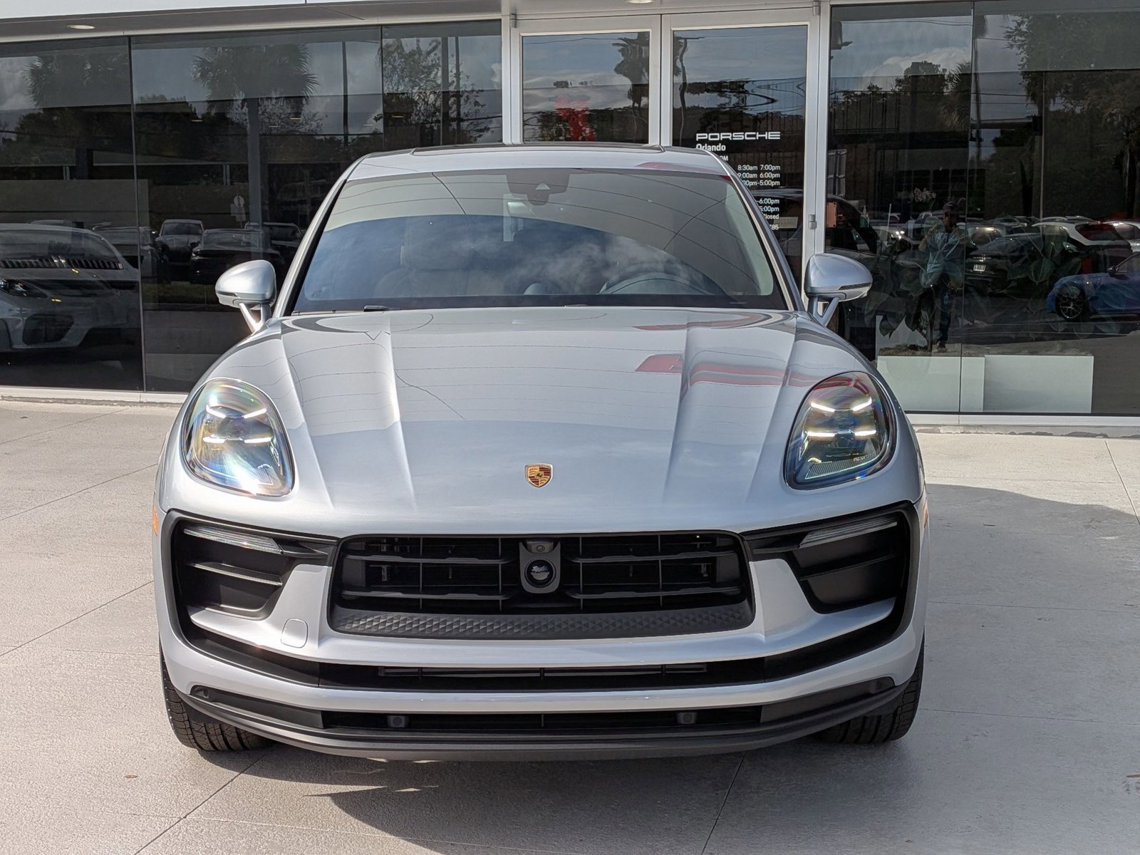 New 2026 Porsche Macan image 6