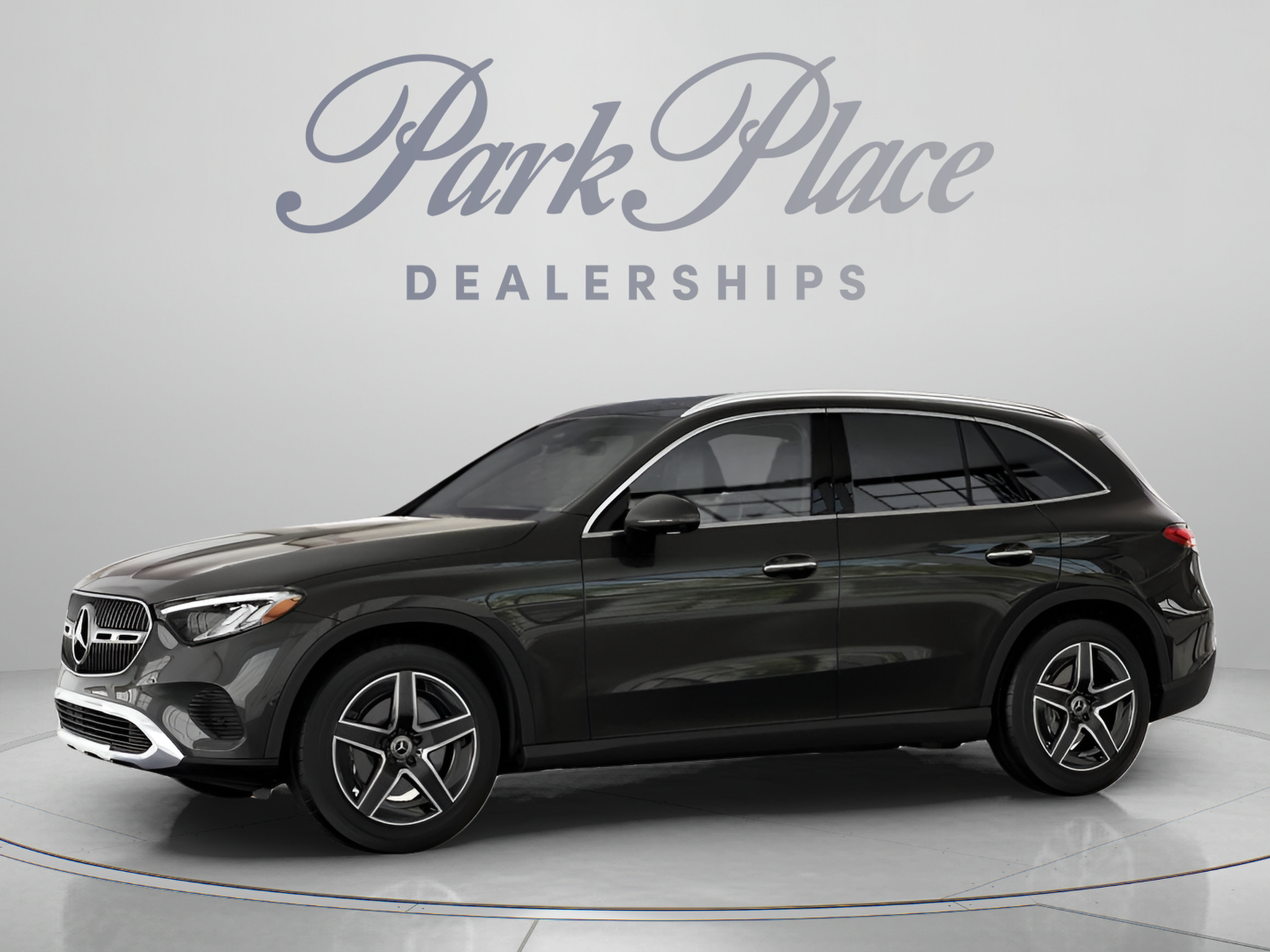 Used 2026 Mercedes-Benz GLC 300 image 3