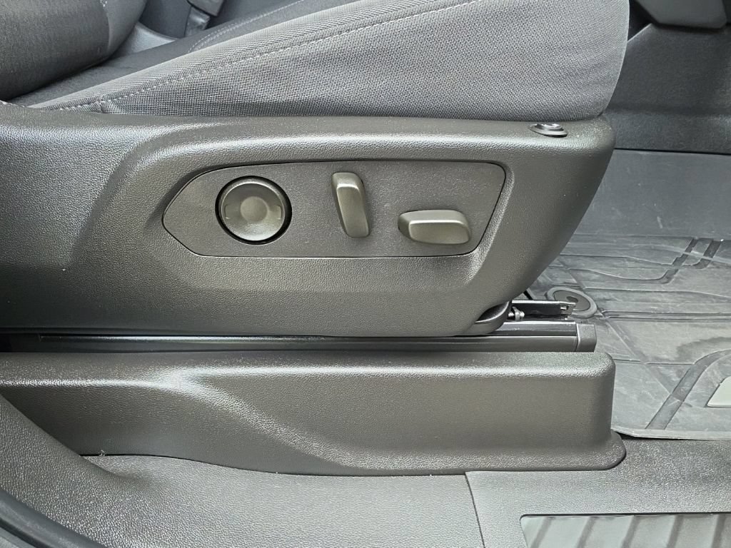 Certified 2025 Chevrolet Tahoe LS AWD/4WD image 27