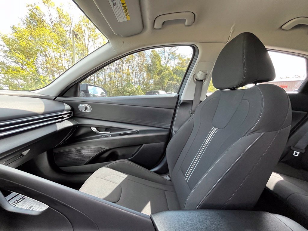 Used 2021 Hyundai Elantra SEL FWD image 22