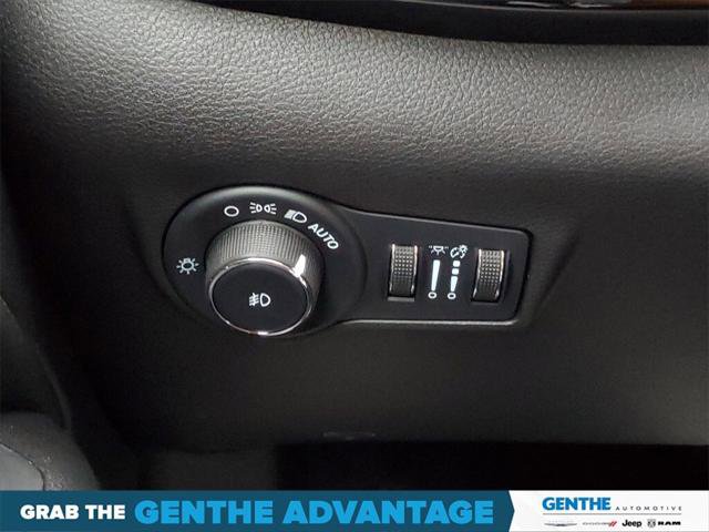 Used 2023 Jeep Compass Trailhawk w/ Trailer Tow Group image 16