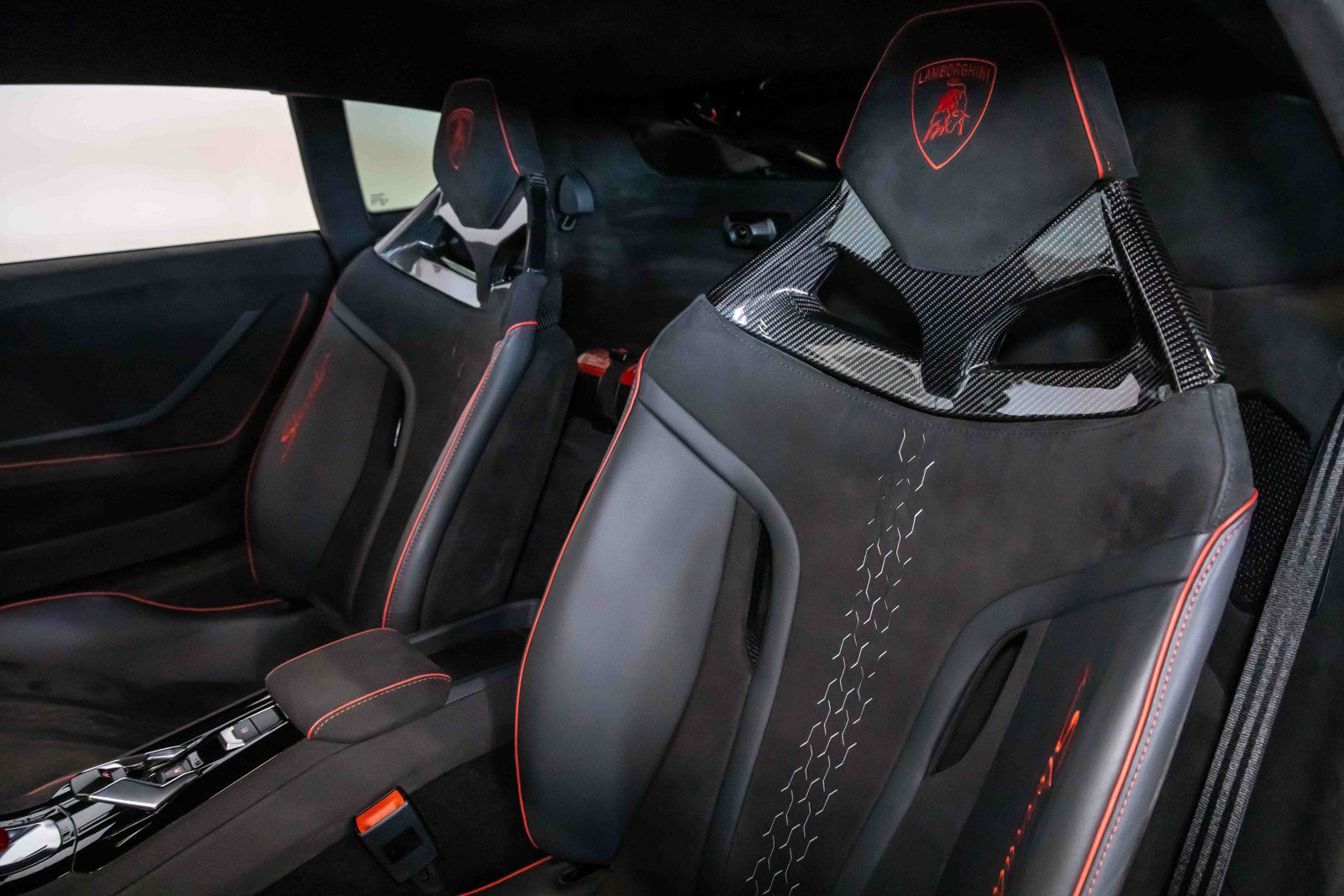 Used 2024 Lamborghini Huracan Sterrato AWD/4WD image 34