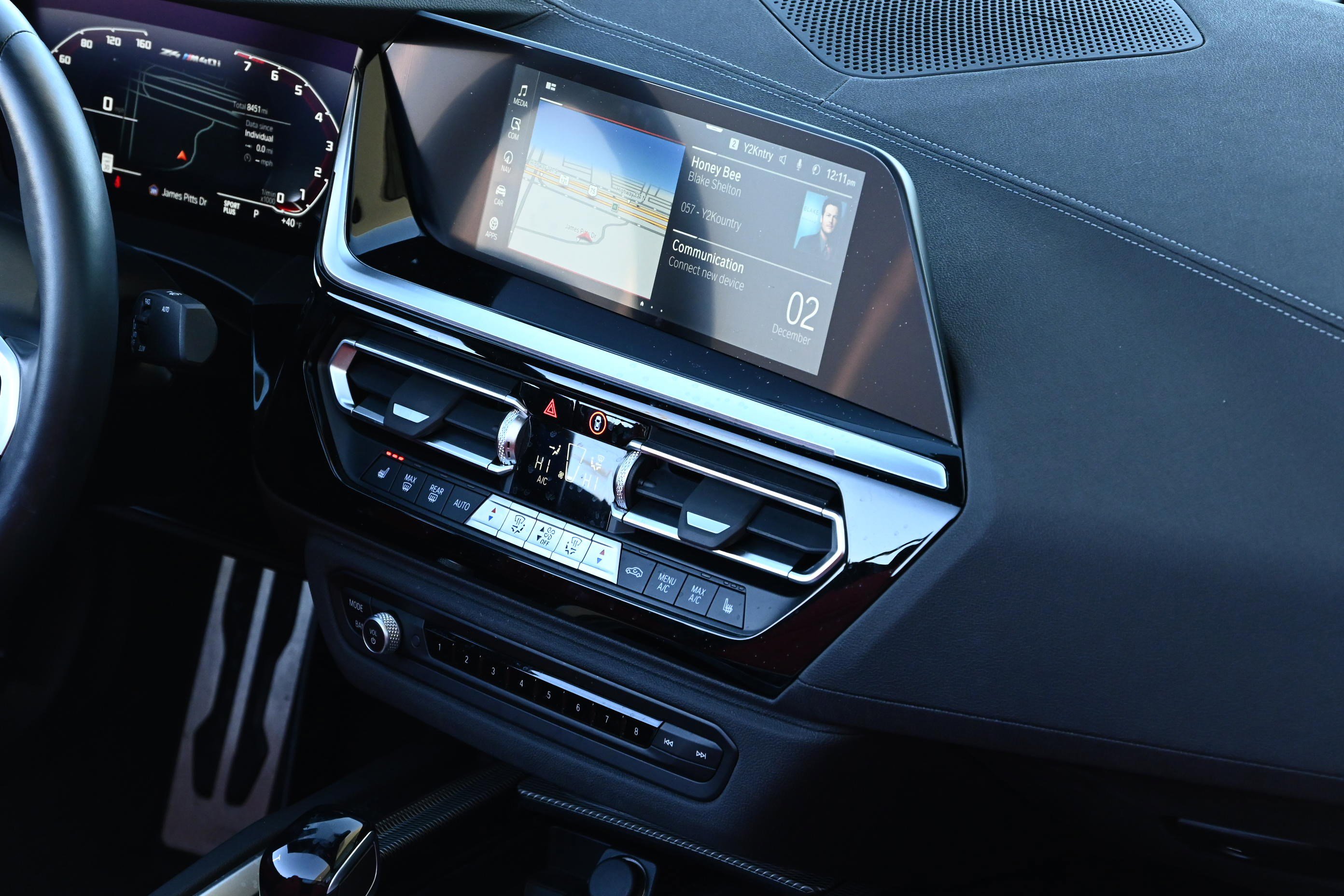 Certified 2025 BMW Z4 M40i w/ Premium Package image 25