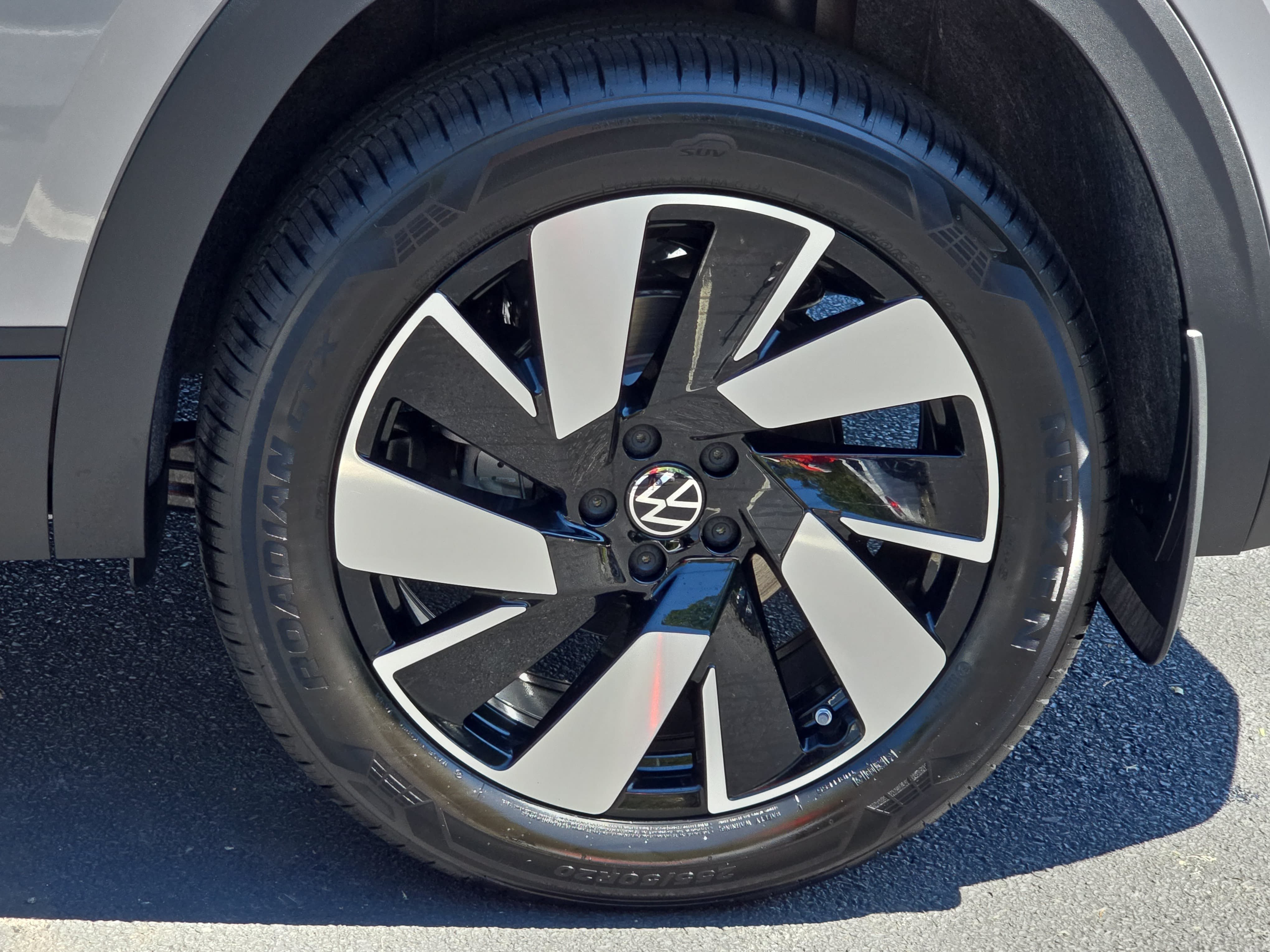 New 2026 Volkswagen Atlas Cross Sport SE AWD/4WD image 33