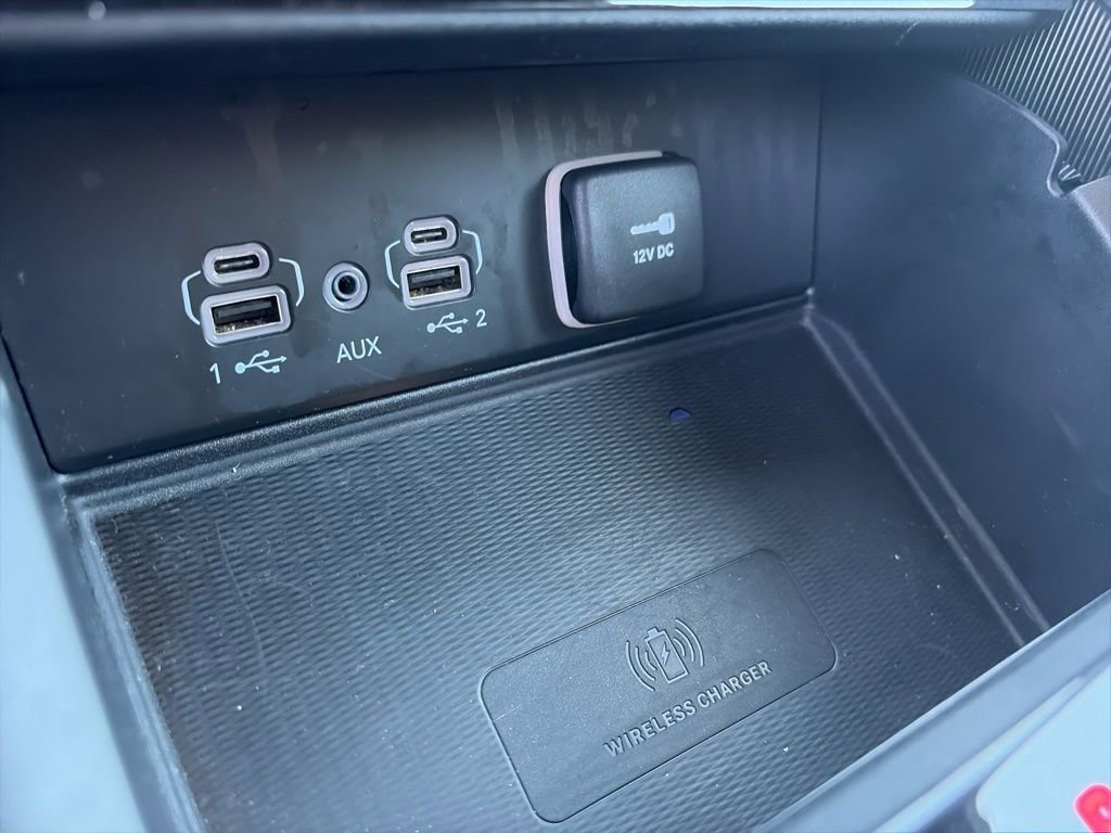 Used 2024 Jeep Grand Cherokee L Limited w/ Luxury Tech Group II image 17