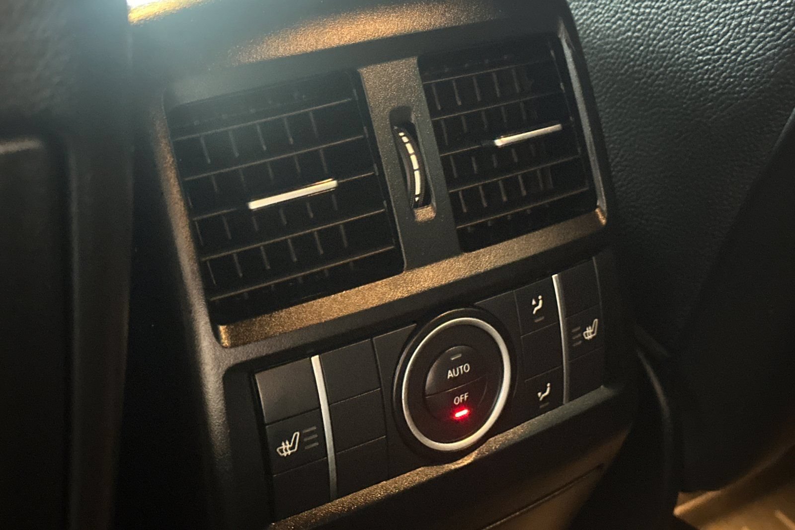 Used 2017 Mercedes-Benz GLS 450 4MATIC image 13