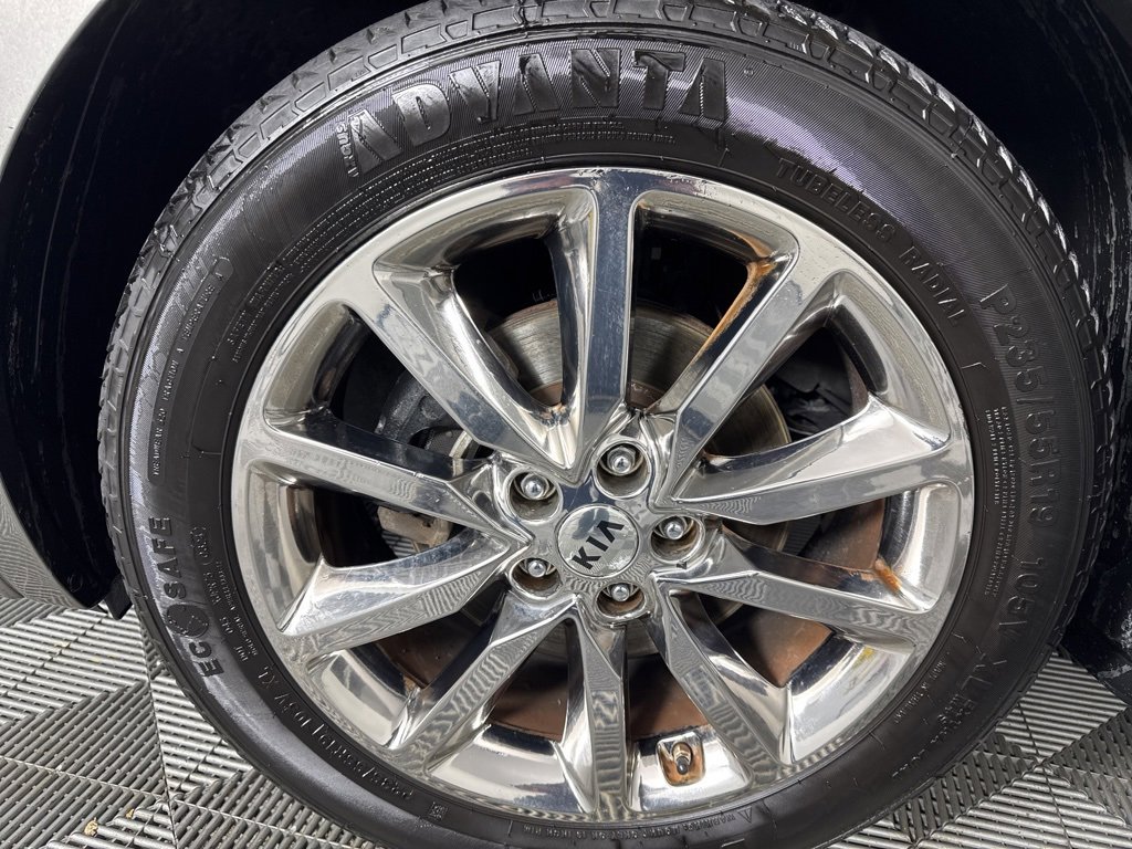 Used 2017 Kia Sorento SX image 10