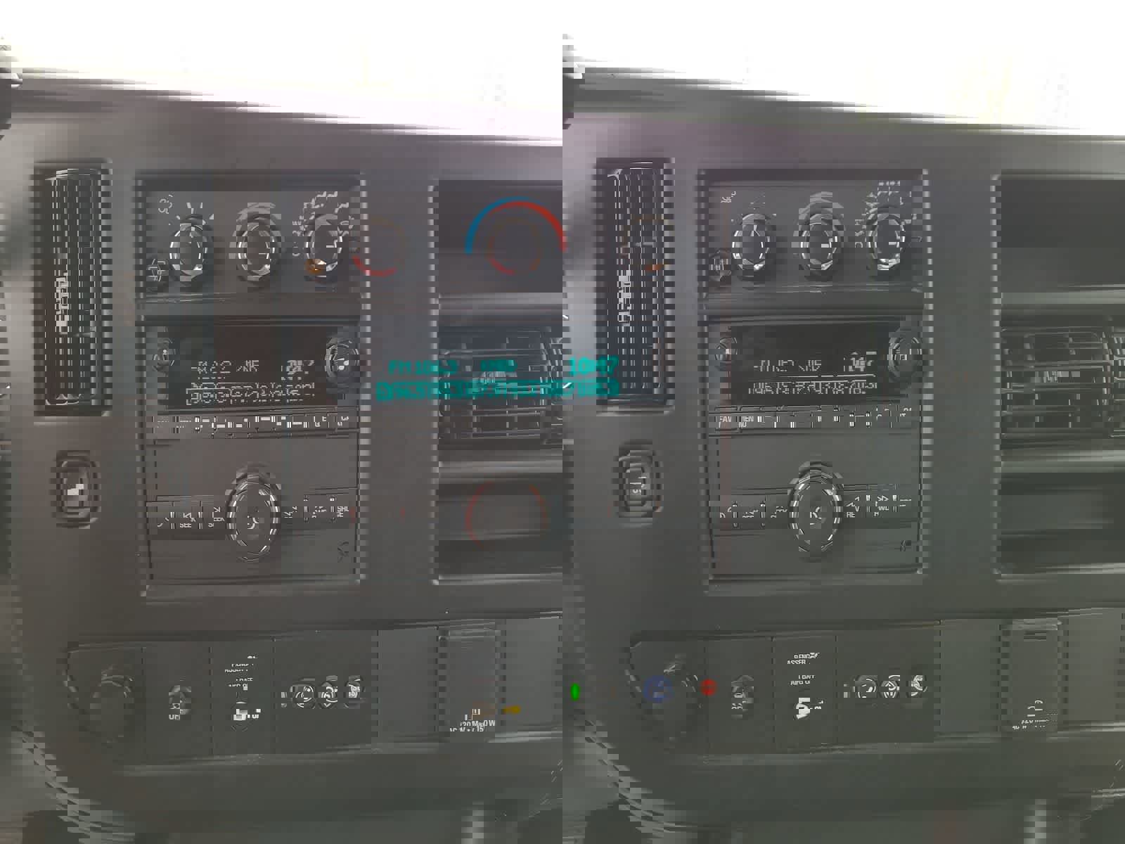 Used 2023 Chevrolet Express 3500 LS image 24