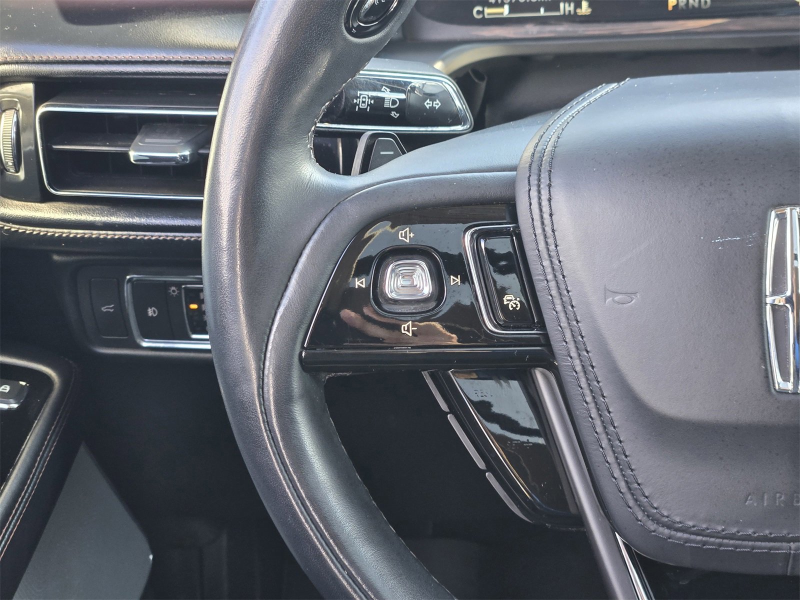 Used 2022 Lincoln Aviator Reserve w/ Equipment Group 201A image 26