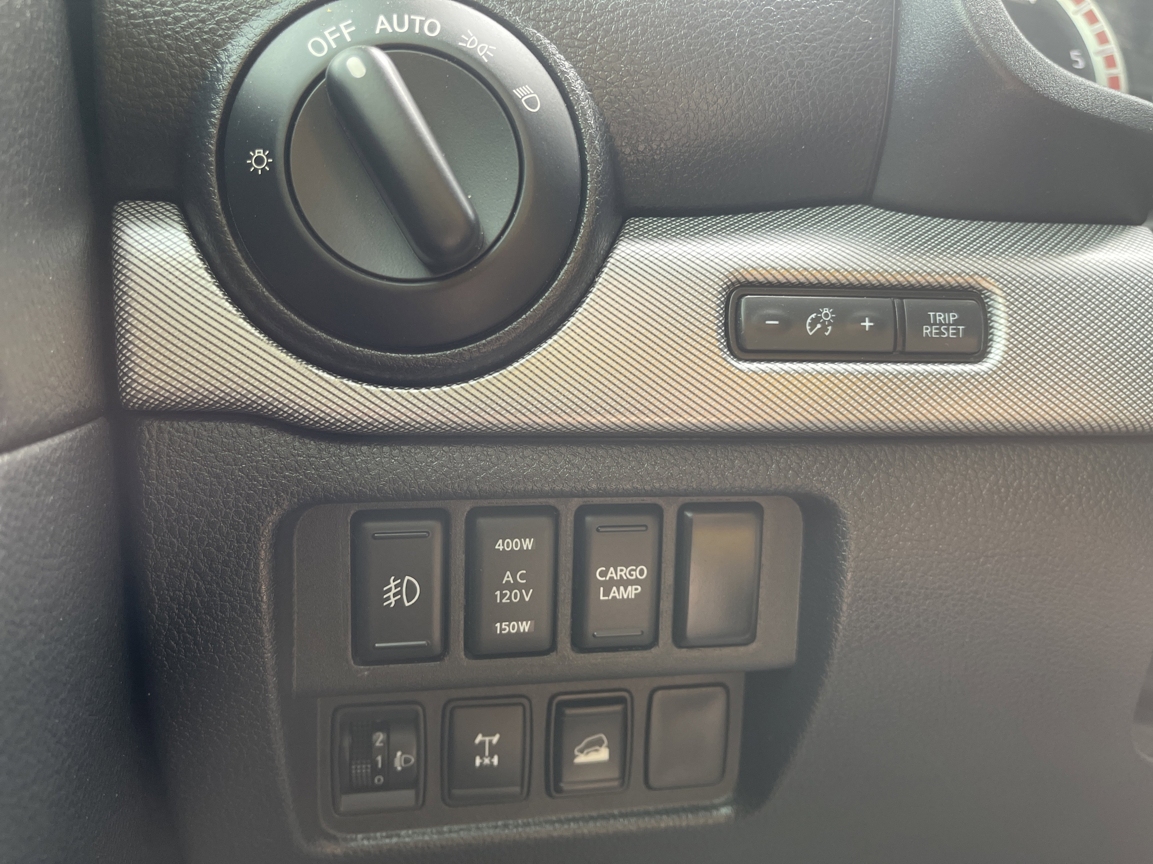 Used 2019 Nissan Titan PRO-4X AWD/4WD image 22