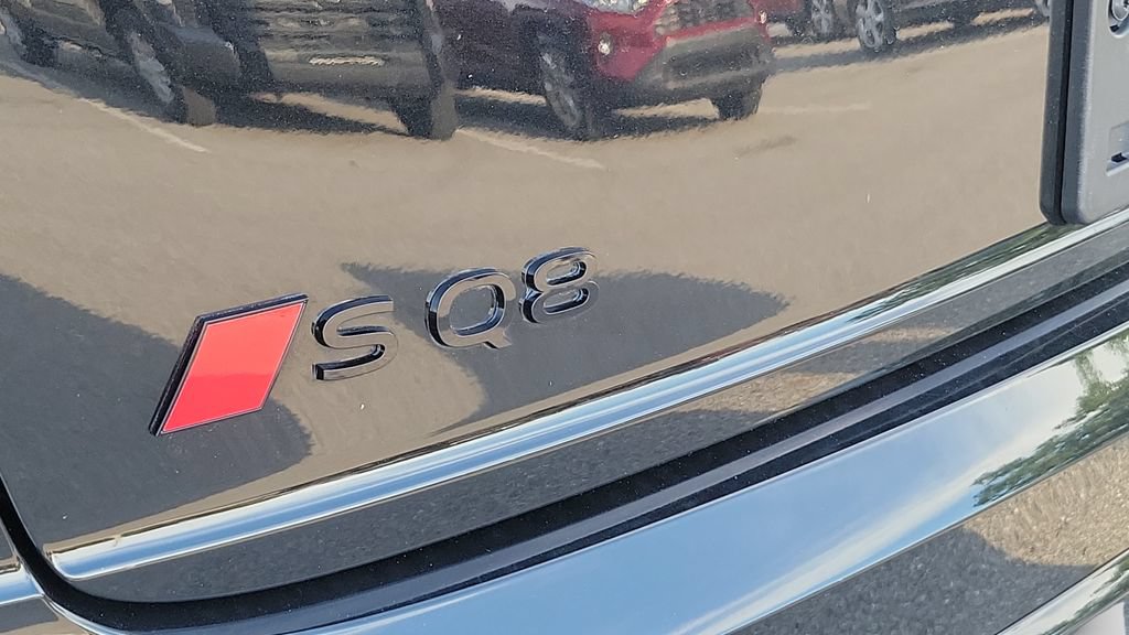 Used 2024 Audi SQ8 Premium Plus AWD/4WD image 9