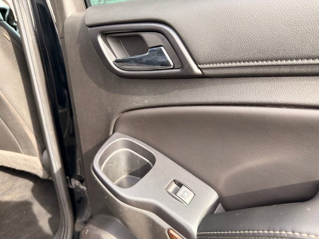 Used 2018 Chevrolet Suburban LT image 36